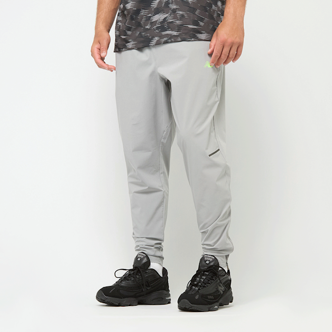 New Balance Tenacity Stretch Woven Pant cinzento 47807 1