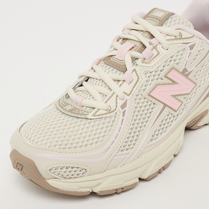 New Balance 740 beige 47975 6