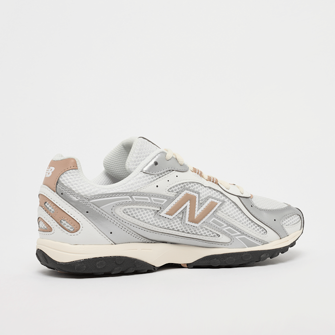 New Balance 204L biały 47979 3