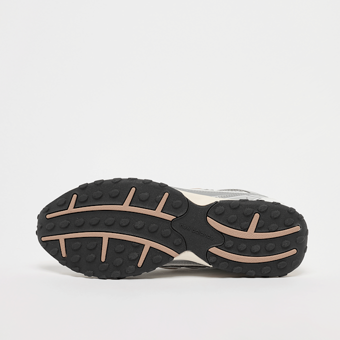 New Balance 204L biały 47979 4