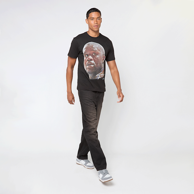 Mitchell & Ness NBA Los Angeles Lakers Player Big Face Tee schwarz 48152 4