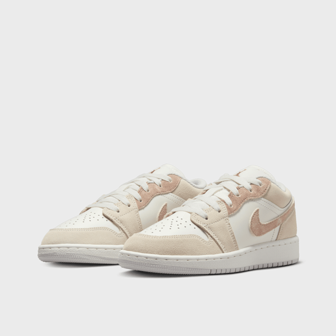 Jordan 1 Low SE (GS) beige 48364 4