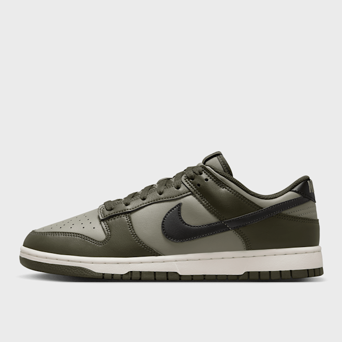 Nike   Dunk Low Retro grün 48546 1