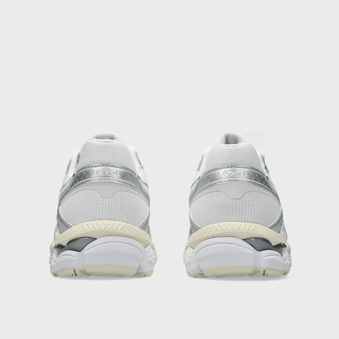 ASICS SportStyle GEL-Cumulus 16 blanc 48974 5