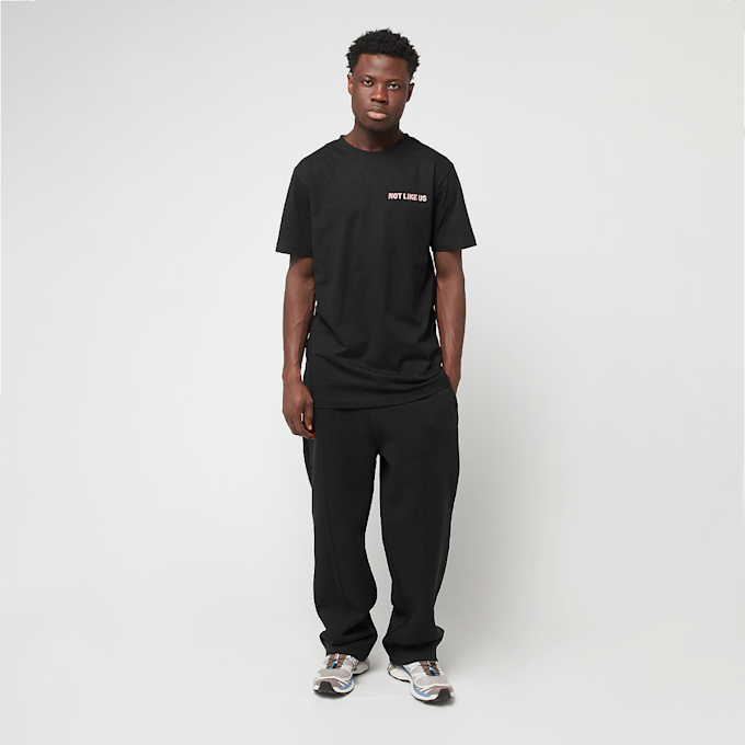 Mister Tee Nobody Praying Tee zwart 49107 5