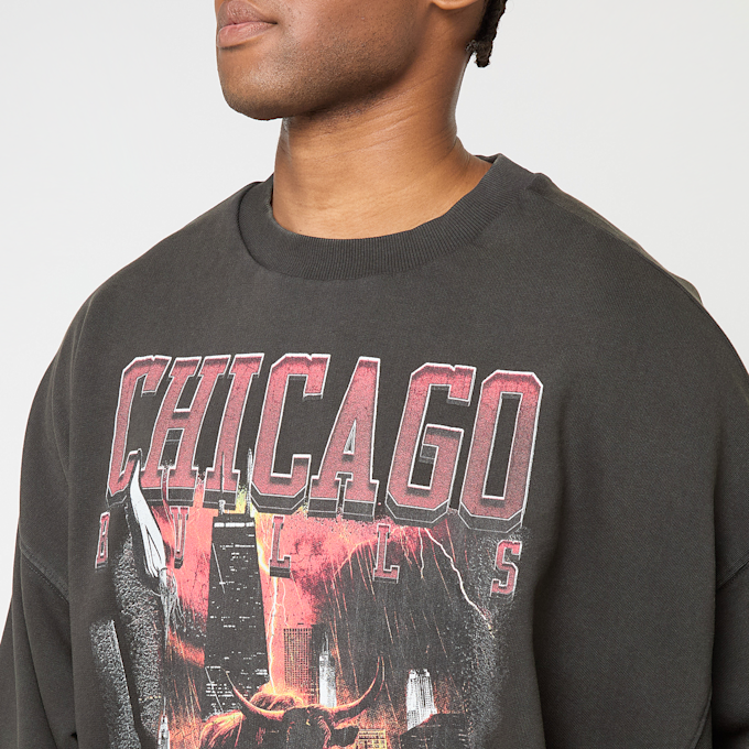 New Era NBA Washed Graphic Oversized Crew Chicago Bulls multicolorido 49745 3