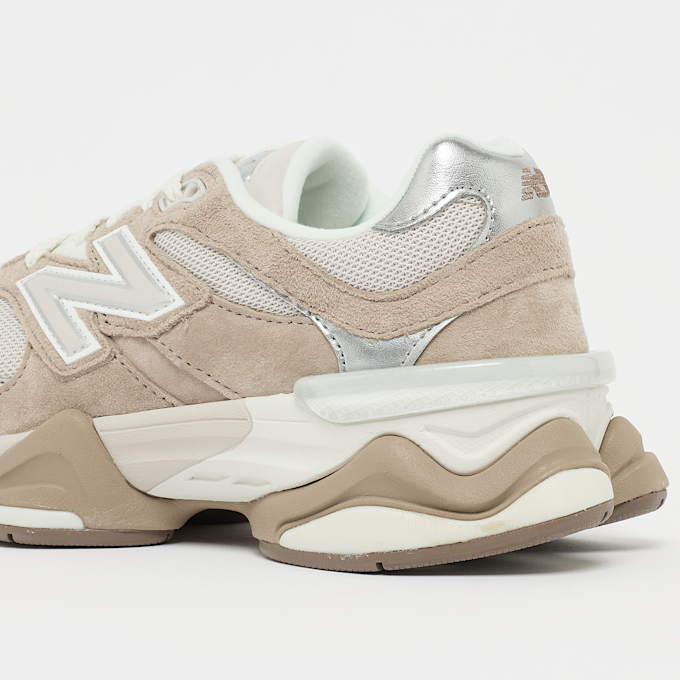 New Balance 9060 beige 91135 7