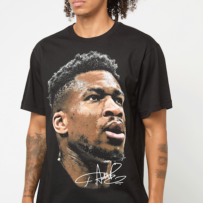 Mitchell & Ness NBPA Real Big Face Tee Giannis Antetokounmpo zwart 91311 3