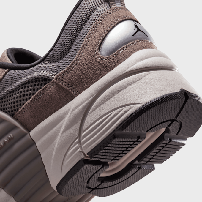 Jordan Air Jordan Trunner brązowy 91899 8