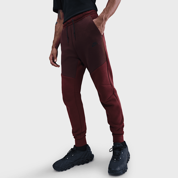 Nike   Tech Fleece Jogger rood 92025 1