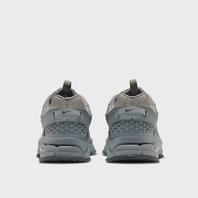 Nike   Zoom Vomero Roam gris 92124 4