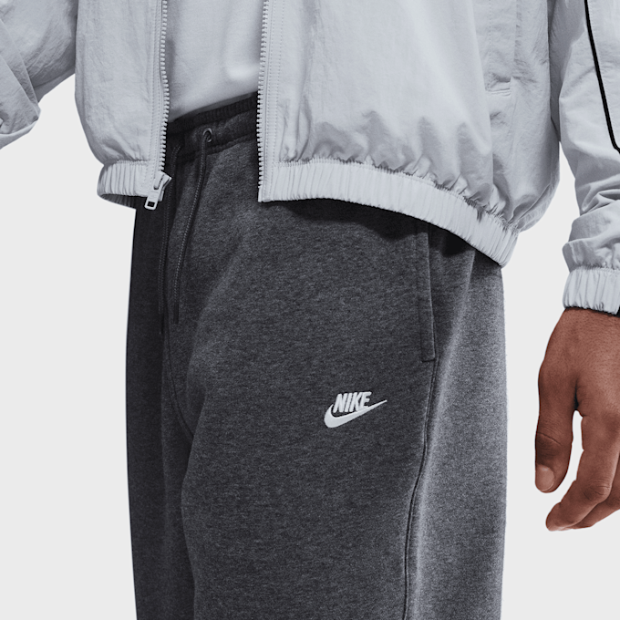 Nike   Club Joggers gris 92144 4