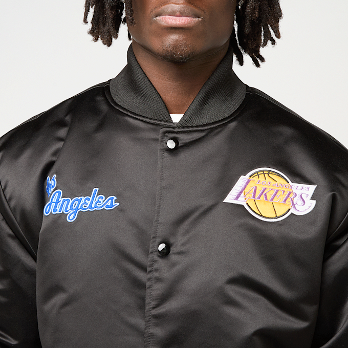Mitchell & Ness Black Out Satin Jacket Los Angeles Lakers czarny 92293 3