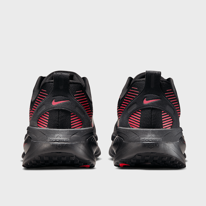 Nike   Vomero 18 schwarz 92712 4