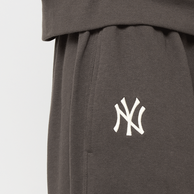 New Era MLB Midi Le Jogger New York Yankees marrone 93067 4