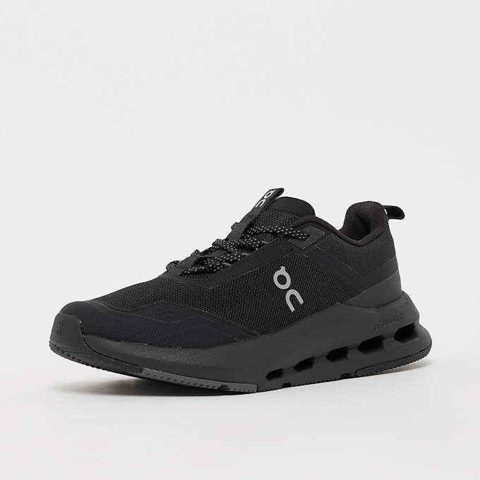 On Cloudnova Youth (GS) noir 93115 2
