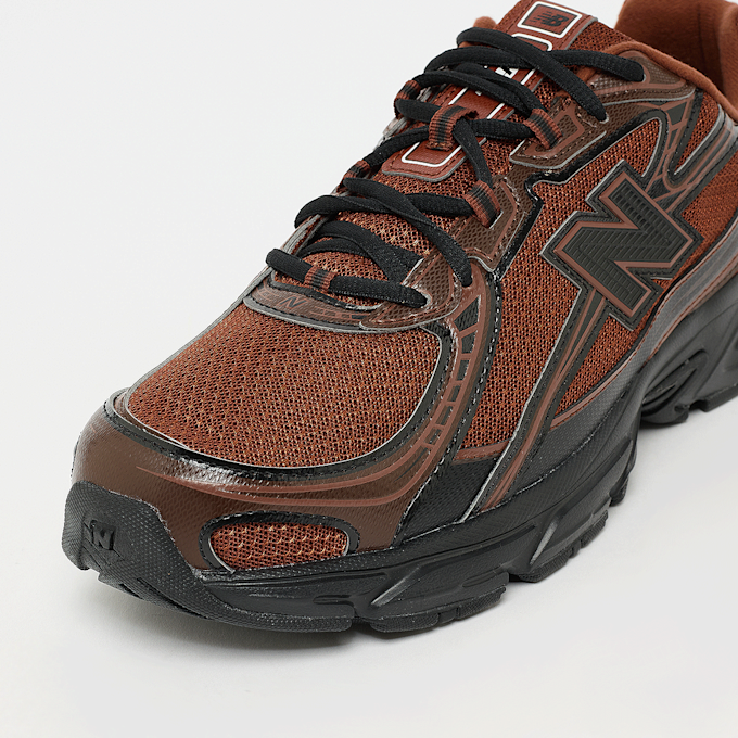 New Balance 740 czerwony 93681 6