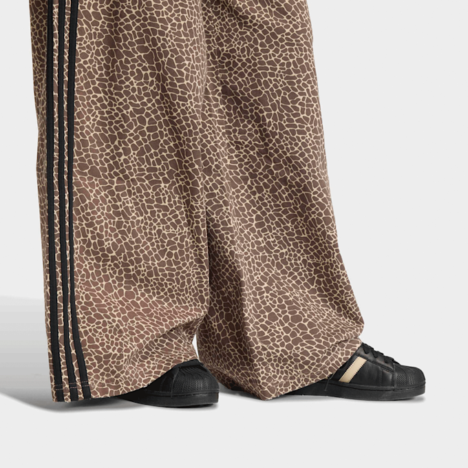 adidas Originals Firebird Oversized All Over Print Denim Pants marrone 93774 4