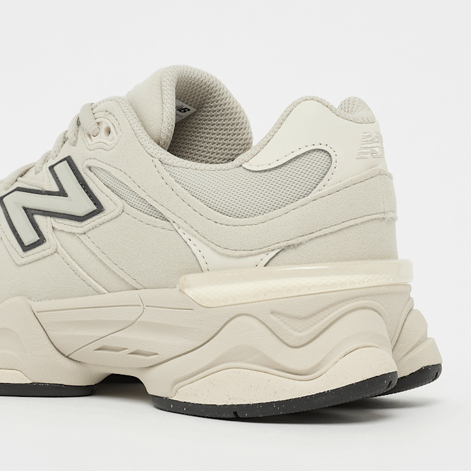 New Balance 9060 beige 93875 7