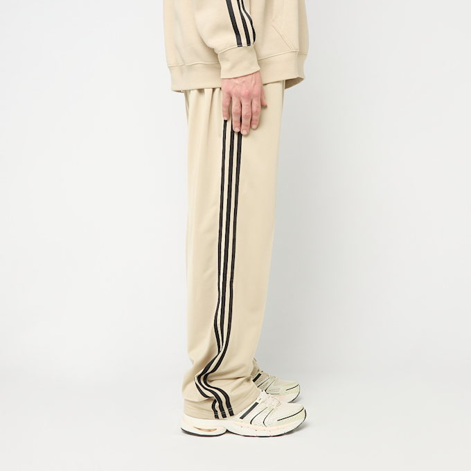 adidas Originals Firebird Adicolor Baggy Fit Trackpants beige 94201 4