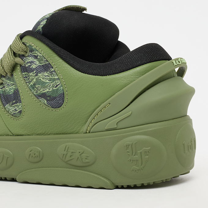 PUMA La Francé Camo grün 94415 7