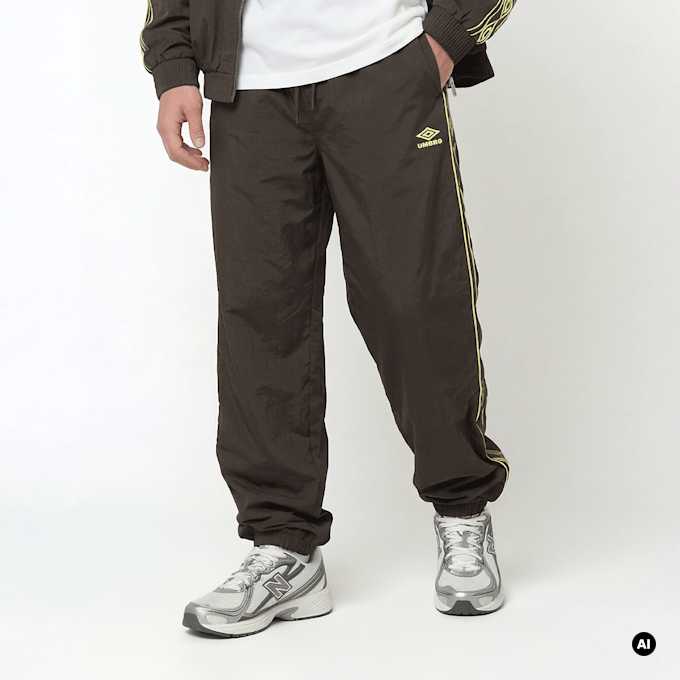 Umbro Relaxed Track Pant brązowy 94338 1