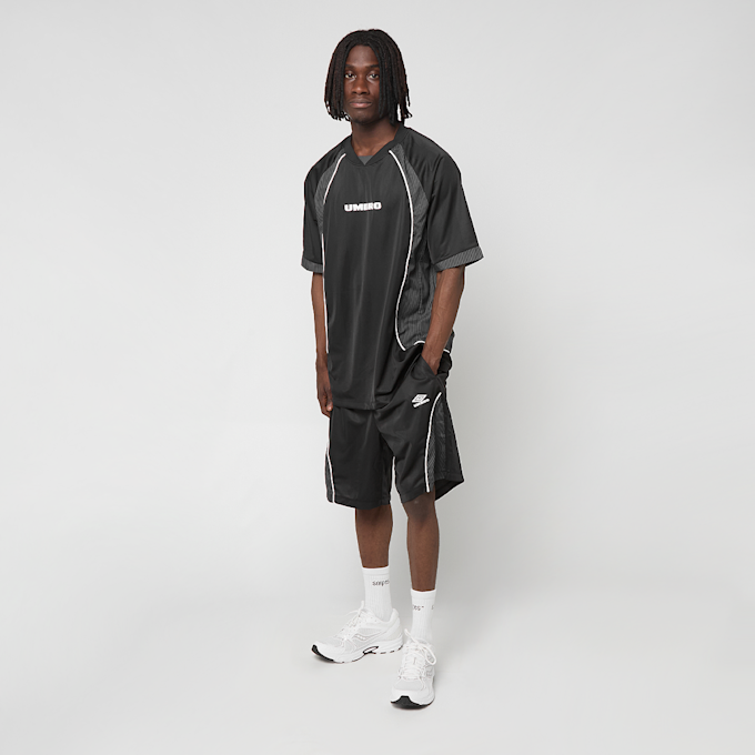 Umbro Panelled Raglan Shirt noir 94348 5