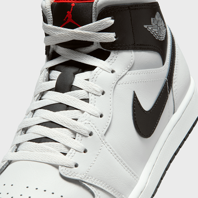 Jordan Air Jordan 1 Mid blanc 94681 7