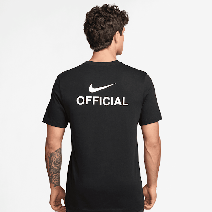 Nike   Sportswear Standard Tee noir 94653 2