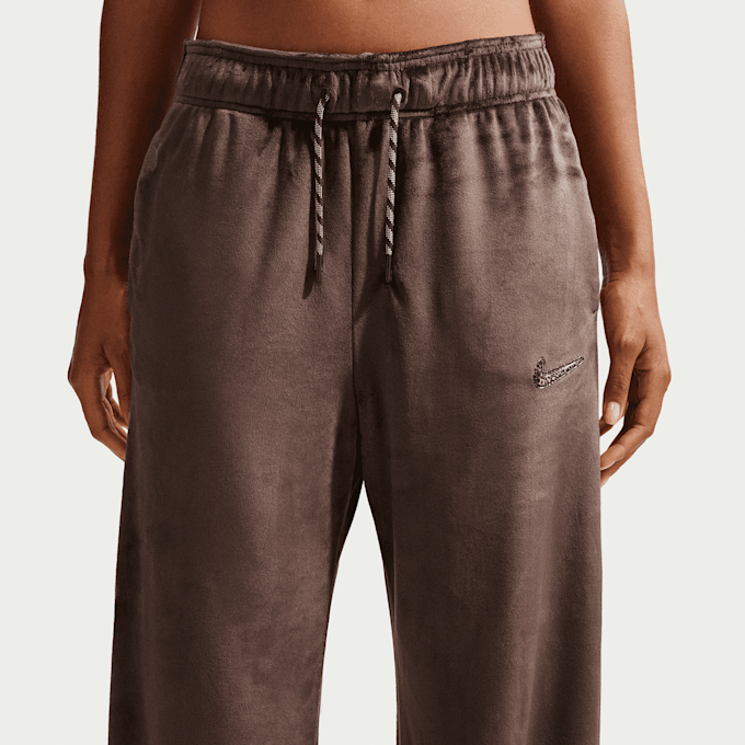 Nike   Sportswear Trend High-Rise Wide Velour Pants castanho 94579 3