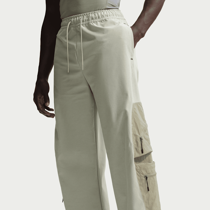 Nike   Sportswear Tech Knit Utility Pants verde 94543 3