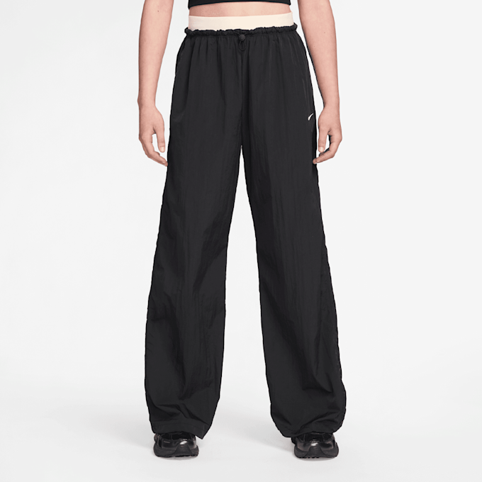 Nike   Sportswear Parachute High Rise Pant zwart 94576 1