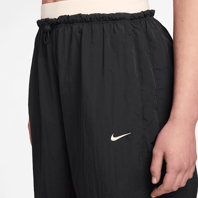 Nike   Sportswear Parachute High Rise Pant zwart 94576 3