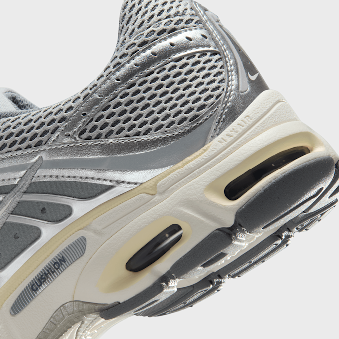 Nike   Air Max Moto 2K gris 94742 8