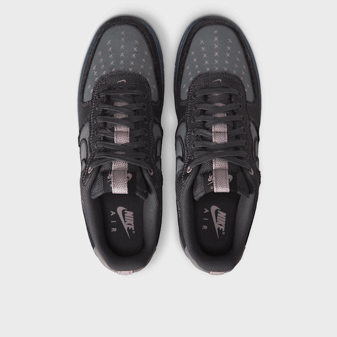 Nike   Air Force 1`07 LV8 grigio 94747 6