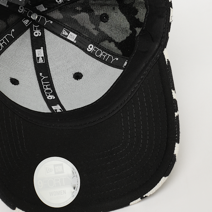 New Era Female 9Forty Cow Midi MLB New York Yankees višebojno 95471 3
