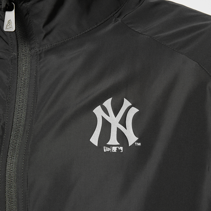 New Era MLB Core Plus Woven Trck Top  New York Yankees nero 95566 3