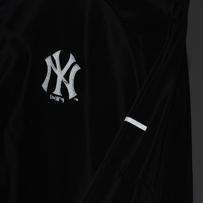New Era MLB Core Plus Woven Trck Top  New York Yankees crna 95566 6