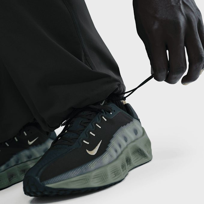 Nike   Tech Dri-FIT Woven Color-Block Oversized Pants czarny 96208 4
