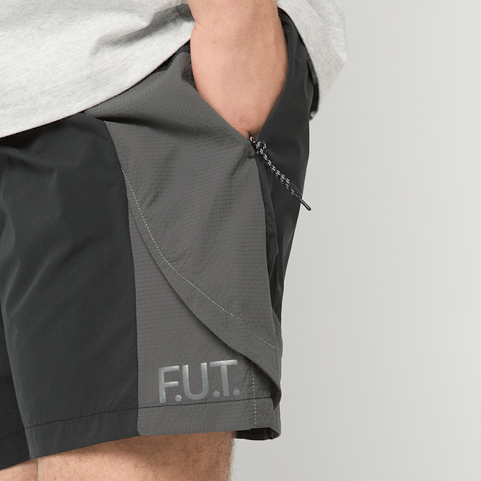 HALO Division Shorts noir 96256 4