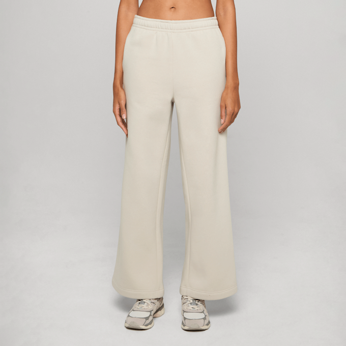 Urban Classics Ladies Fluffy Wideleg Trackpants beige 96321 1