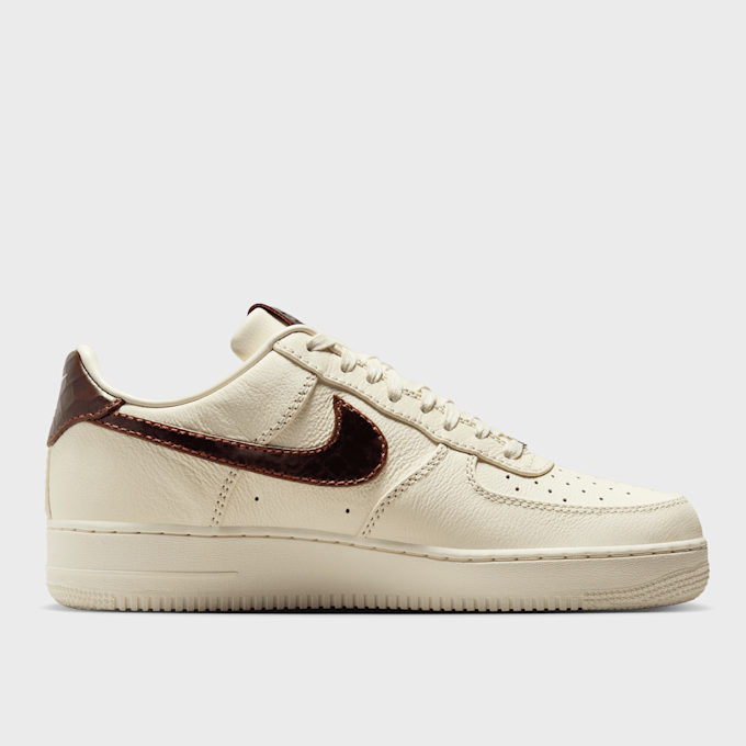 Nike   Air Force 1 '07 beige 96486 2
