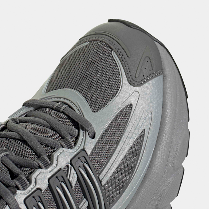 adidas Originals Adistar Control 5 core black/silver met./grey one siva 96558 7