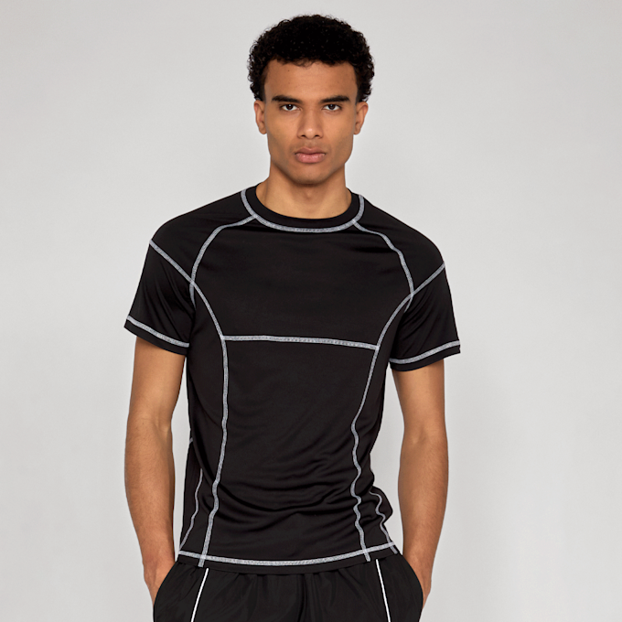 Urban Classics Compression Tee preto 96582 1