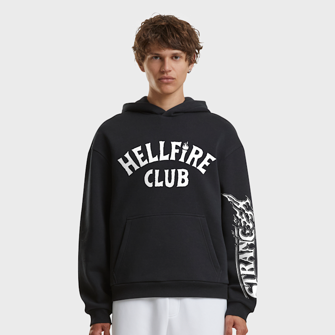Mister Tee Stranger Things Hellfire Club Fluffy Hoody zwart 97390 1