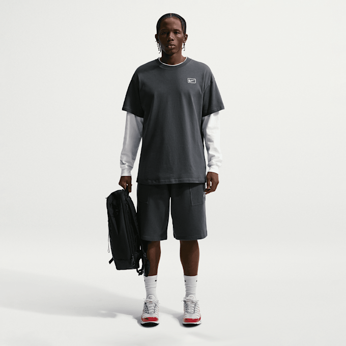 Nike   Sportswear Graphic Shortsleeve Tee grigio 97582 6