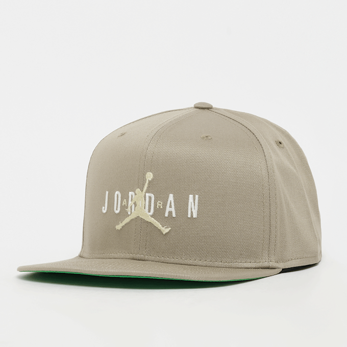 Jordan Pro Cap Essential 5 Panel beige 97758 1