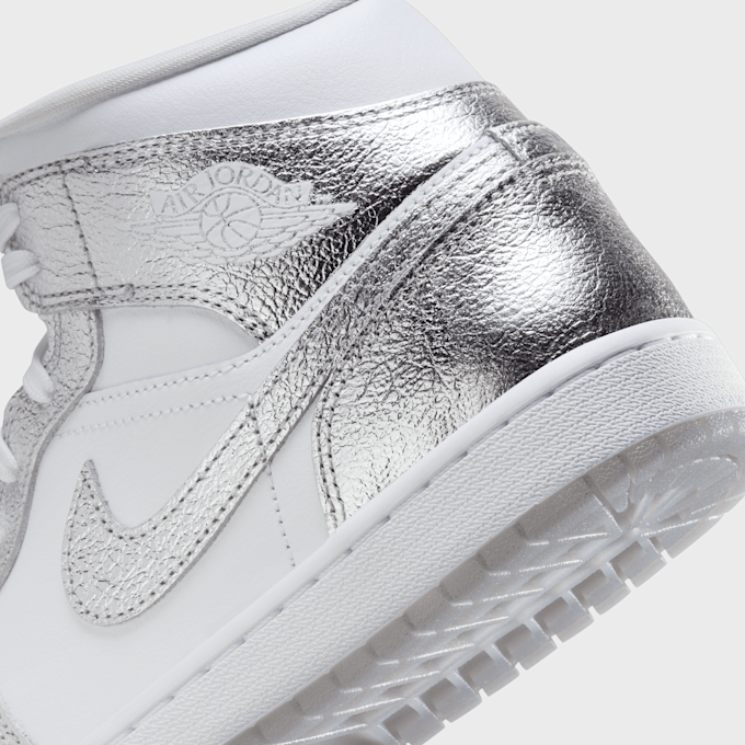 Jordan Air Jordan 1 Mid SE argent 97786 8
