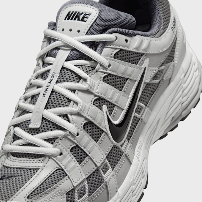 Nike   P-6000 grau 97799 7
