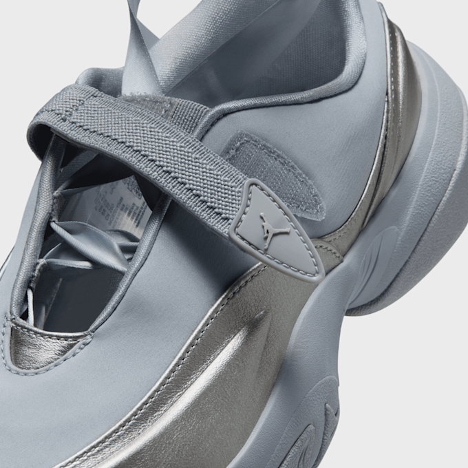 Nike   Pointe gris 97806 7